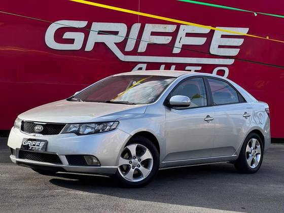KIA CERATO 1.6 SX E.233 16V GASOLINA 4P MANUAL KIA CERATO 1.6 SX E.233 16V GASOLINA 4P MANUAL